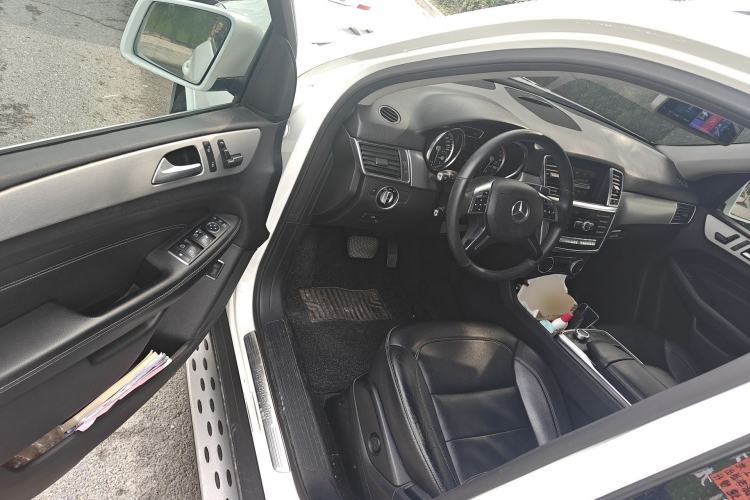 Used Mercedes-Benz M-Class 2014 ML 320 4MATIC
