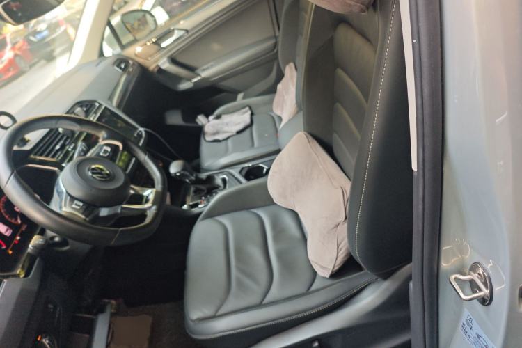 Used Volkswagen Tiguan L 2021 330TSI Automatic Two-Wheel Drive R-Line Enhanced Edition