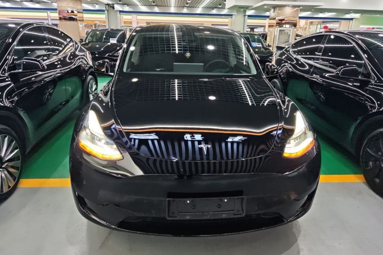 Used Tesla Model Y 2023 Rear-Wheel-Drive Version