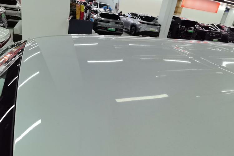 Used SAIC MAXUS Xintu V70 2023 2.0T Elite Edition Manual Transmission Short Wheelbase Low Roof 5/6 Seats (125 hp) Roof