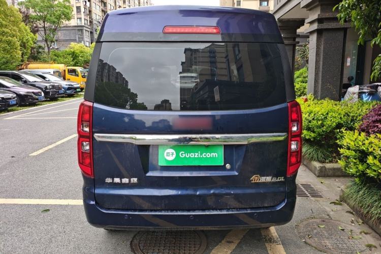 Used Jinbei Gold Hiace 2021 2.0L Passenger Vehicle Engineering Lion 6 Seats