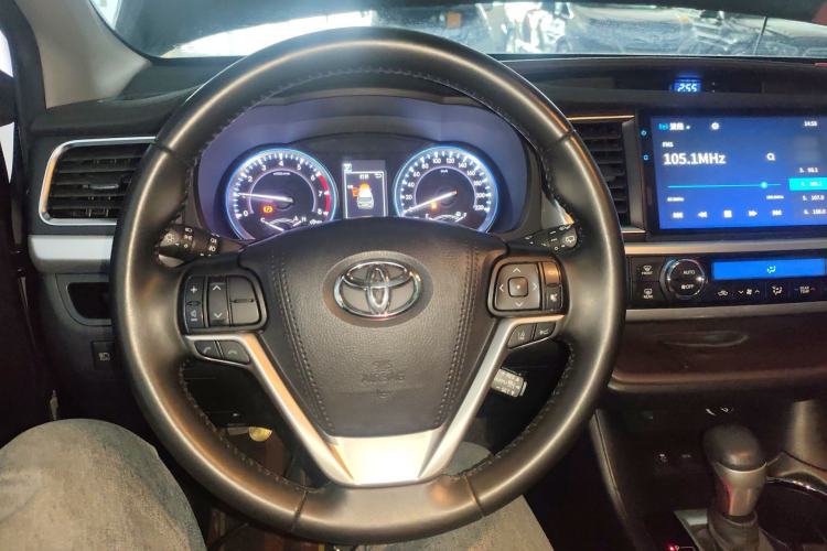 Used Toyota Highlander 2021 2.0T Four-Wheel Drive Luxury Edition 7 Seats Steering Wheel