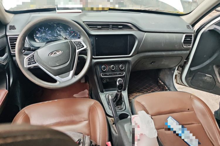 Used Chery Tiggo 3 2018 1.6L Manual Million Global Edition Center Console