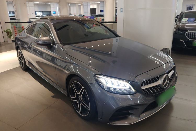 Used Mercedes-Benz C-Class 2019 C 260 Coupe Front Right 45 Deg