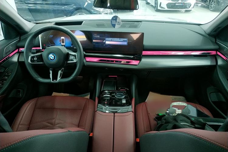 Used BMW i5 2025 eDrive 40L M Sport Package
