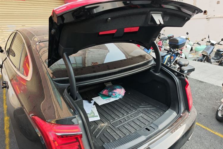 Used Hongqi H9 2023 2.0T Smart Connect Flagship Edition Trunk