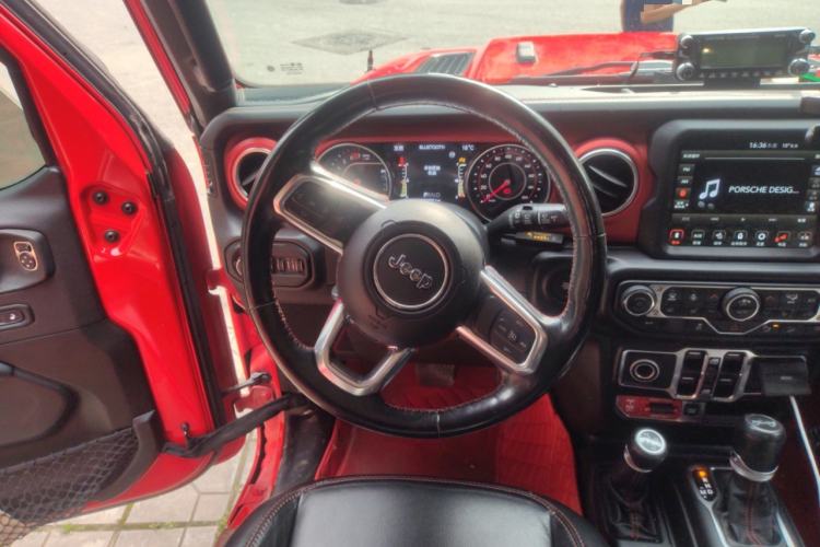 Used Jeep Wrangler 2019 2.0T Rubicon Four-Door Version China VI Emission Standard