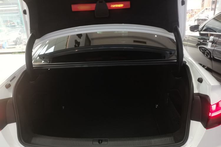 Used Audi A4L 2024 40 TFSI Fashion Dynamic Model
