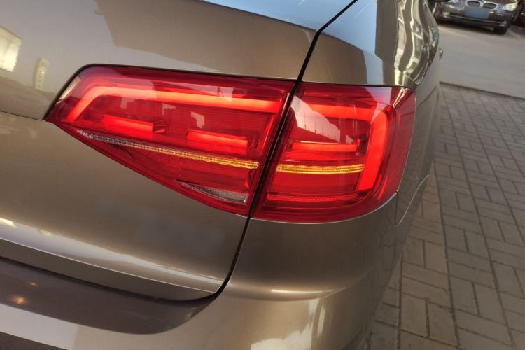 Used Volkswagen Sagitar 2015 280TSI Automatic Flagship Model Exterior 3