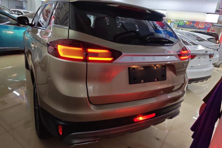 Used Geely Auto Emgrand X7 Sport 2021 Million Edition 1.8TD DCT Two-Wheel Drive Comfort Model
