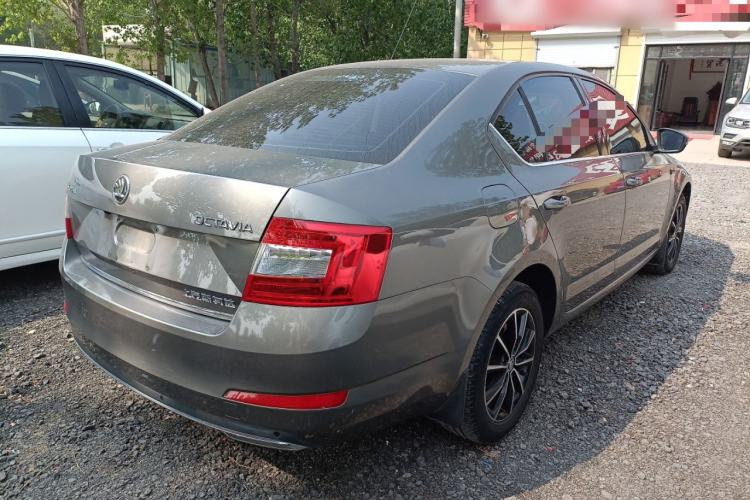 Used Skoda Octavia 2017 1.6L Automatic Smart Drive Edition Rear Right 45 Deg