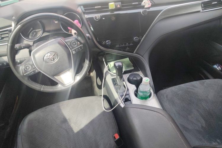 Used Toyota Camry 2019 Revised Version Dual-Engine 2.5 HG Luxury Edition Center Console