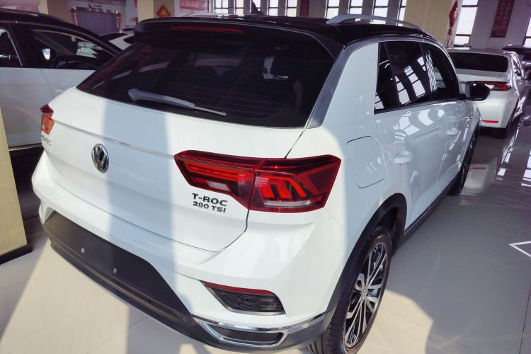 Used Volkswagen T-ROC 2018 280TSI DSG Two-Wheel-Drive Luxury Version China V Emission Standard