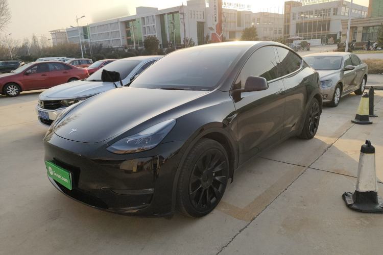 Used Tesla Model Y 2021 Long-Range All-Wheel-Drive Version