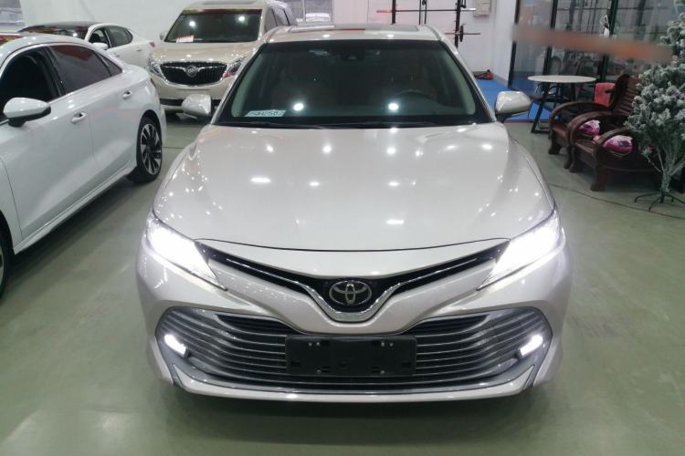 Used Toyota Camry 2019 Revised Version 2.0G Luxury Edition