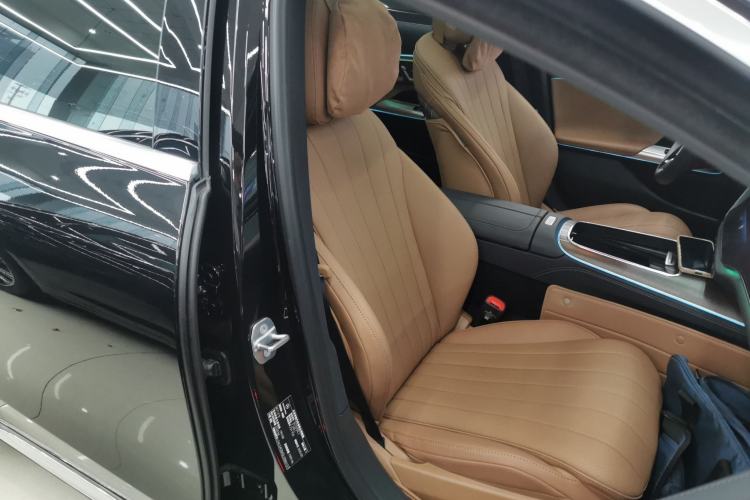 Used Mercedes-Benz E-Class 2025 E 300 L Luxury Model