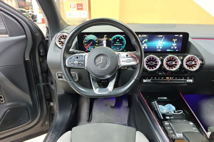 Used Mercedes-Benz EQA 2022 EQA 300 4MATIC Launch Edition
