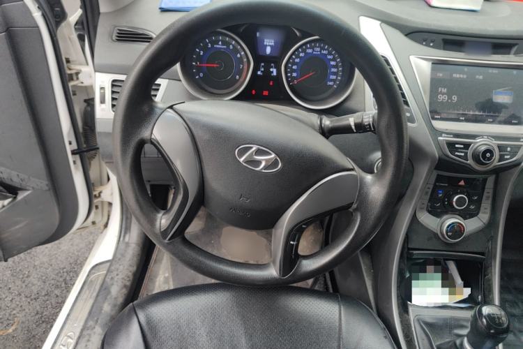 Used Hyundai Elantra (5th Generation / Langdong) 2016 1.6L Manual Luxury Model
