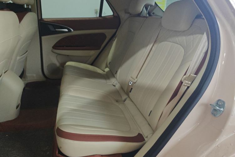 Used ORA Good Cat 2023 401 km Standard Range Premium Version Lithium Iron Phosphate
