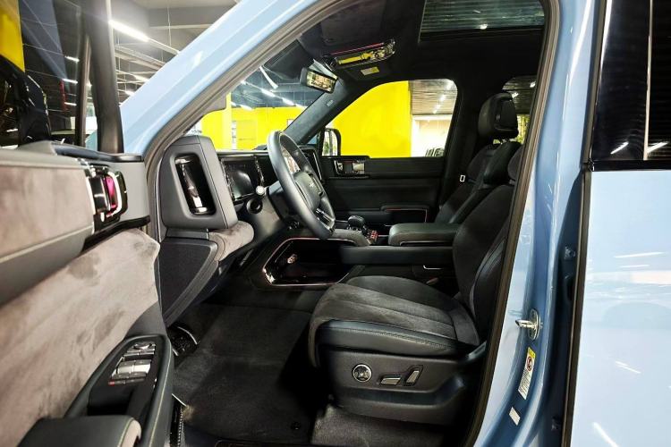 Used Formula Leopard Leopard 5 2023 Cloud Ride Flagship Edition