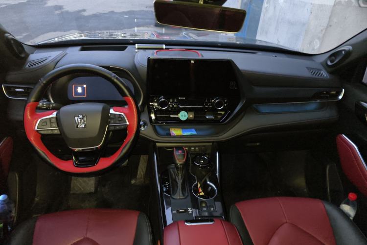 Used Toyota Crown Kluger 2023 2.5L HEV Four-Wheel Drive Flagship Edition Center Console