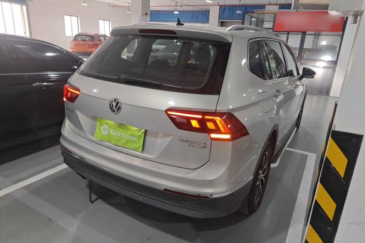 Used Volkswagen Tiguan L 2017 330TSI Automatic Two-Wheel Drive Luxury Edition
