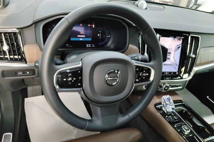 Used Volvo S90 New Energy 2024 Plug-in Hybrid Four-Wheel Drive Long-Range Luxury Smart Edition