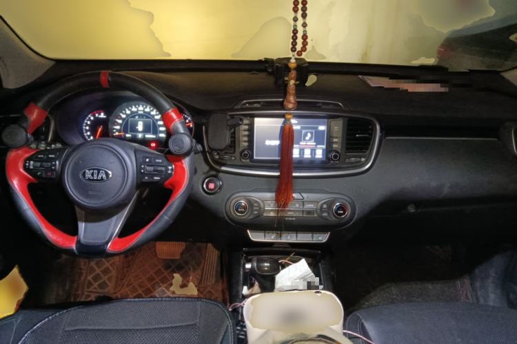 Used Kia Sorento 2015 Sorento L 2.4L Gasoline 4WD Elite Edition 7 Seats China IV Standard Center Console