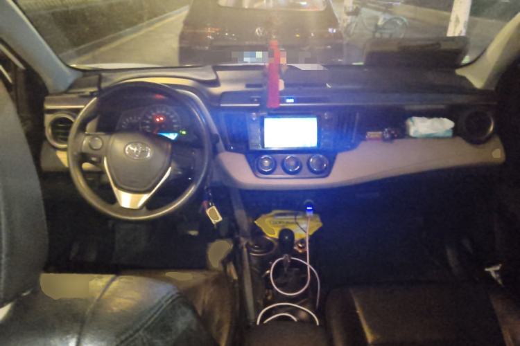 Used Toyota RAV4 2013 2.0L CVT Two-Wheel Drive Urban Edition
