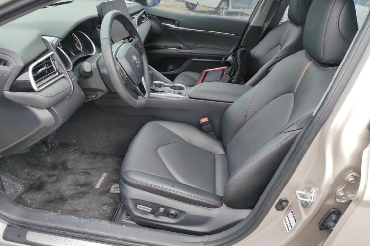 Used Toyota Camry 2021 2.0G Luxury Edition Left Front Seat