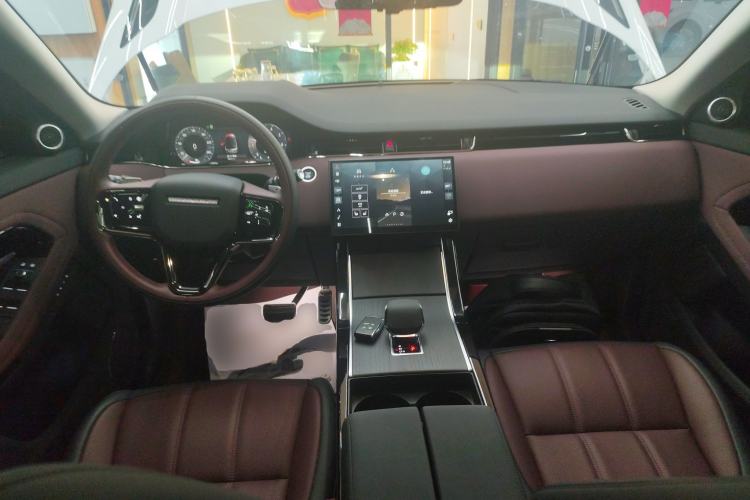 Used Land Rover Range Evoque 2024 Aurora L 249 PS Prestige Light-Chasing Edition
