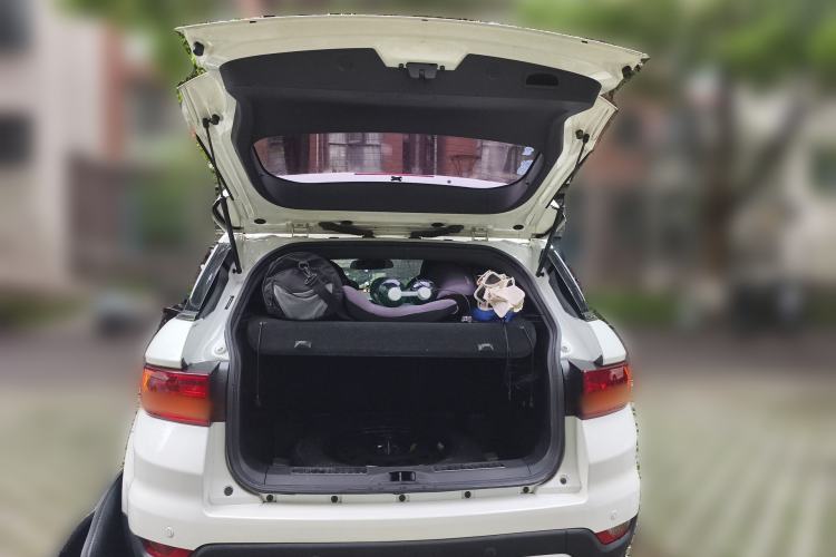 Used Land X7 2016 2.0T Panoramic Prestige Edition Trunk