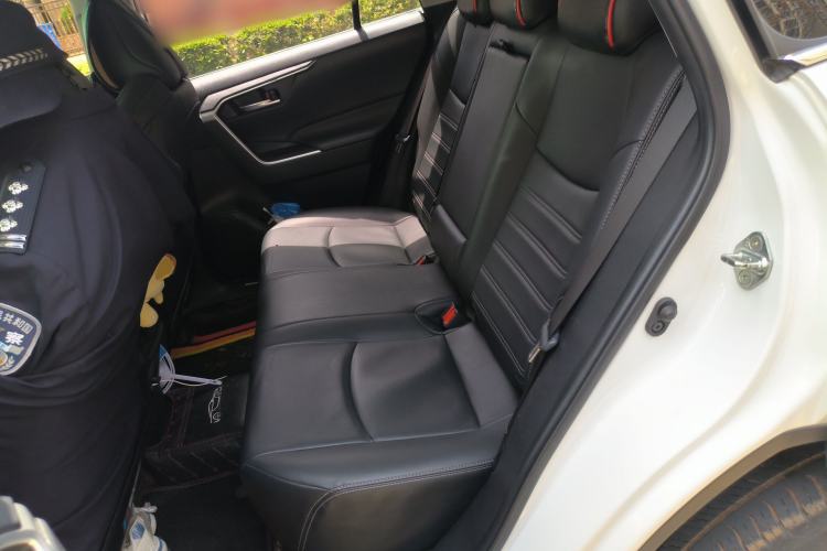 Used Toyota Wildlander 2020 2.0L CVT 4x4 Luxury Edition Left Rear Seat