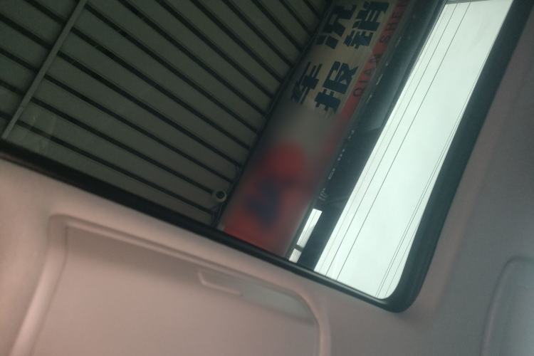 Used Volkswagen Tiguan L 2024 Outstanding Model 330TSI Automatic Two-Wheel Drive R-Line Dragon Glory Edition
