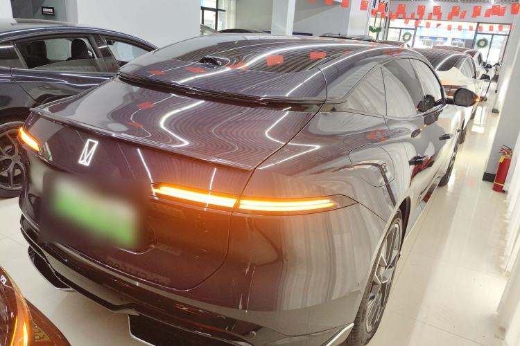 Used Avatr 06 2025 Pro Range-Extended Edition Rear Right 45 Deg