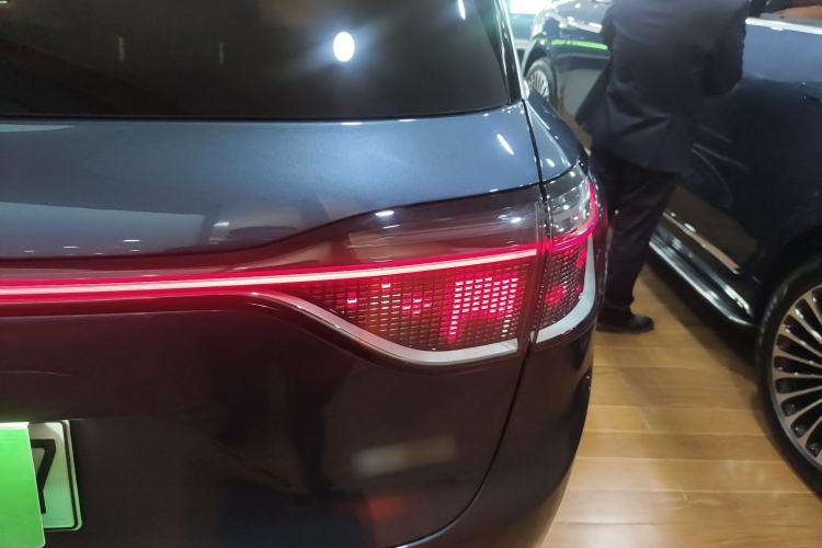 Used Hima AITO M9 2024 Range-Extended Ultra Version 42 kWh 6-Seater Model
