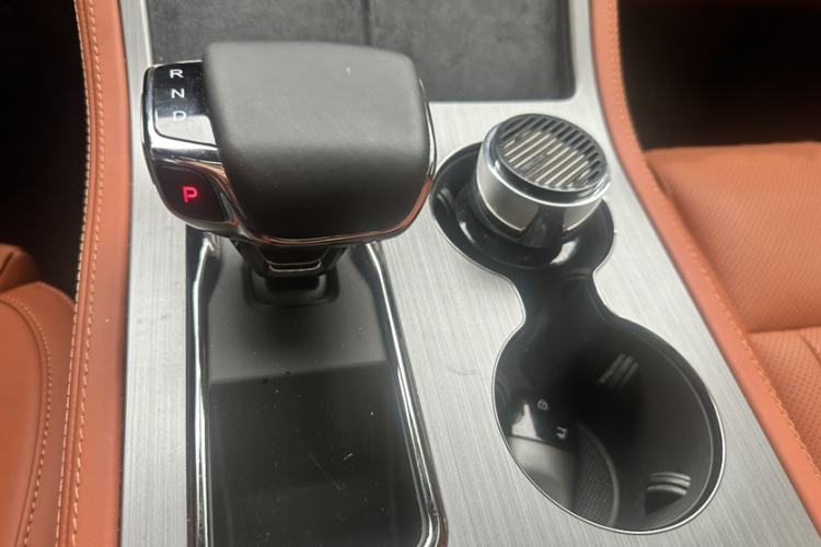 Used Polestones 01 2023 All-Purpose 7-Seater Version
