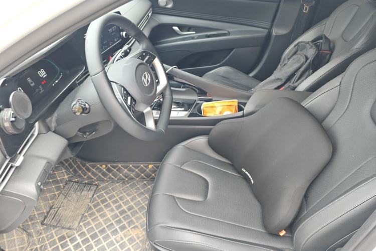 Used Hyundai Elantra 2023 1.5L CVT GLX Elite Edition Left Front Seat