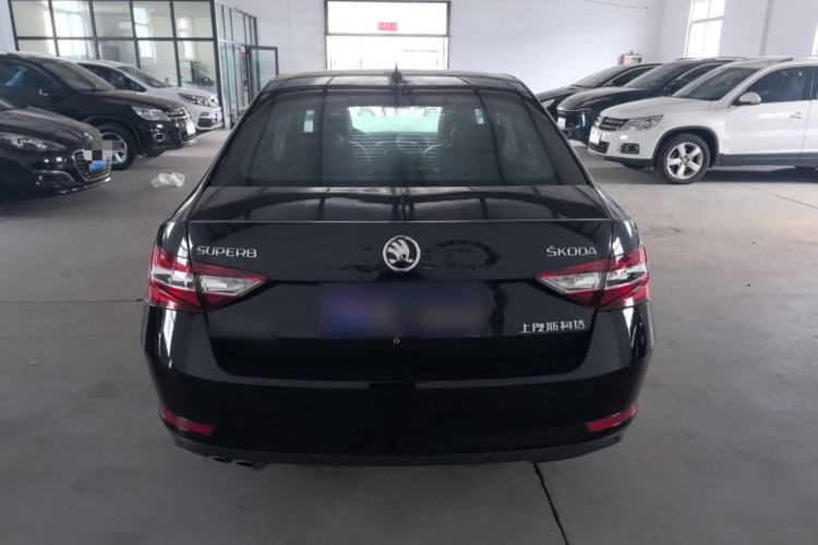 Used Skoda Superb 2016 TSI330 DSG Innovation Edition
