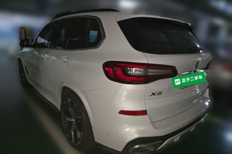 Used BMW X5 2019 xDrive40i Luxury Model with M Sport Package Rear Left 45 Deg