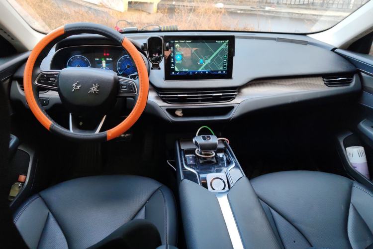 Used Hongqi E-QM5 2022 431 km Charge & Enjoy Edition
