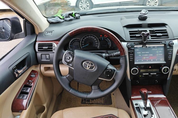 Used Toyota Camry 2012 2.0G Luxury Edition
