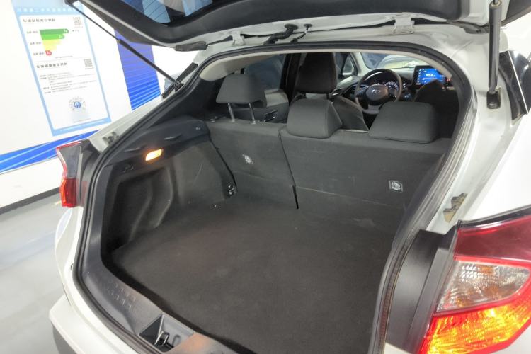 Used Toyota IZOA 2021 Dual-Motor 2.0L Yixiang Edition