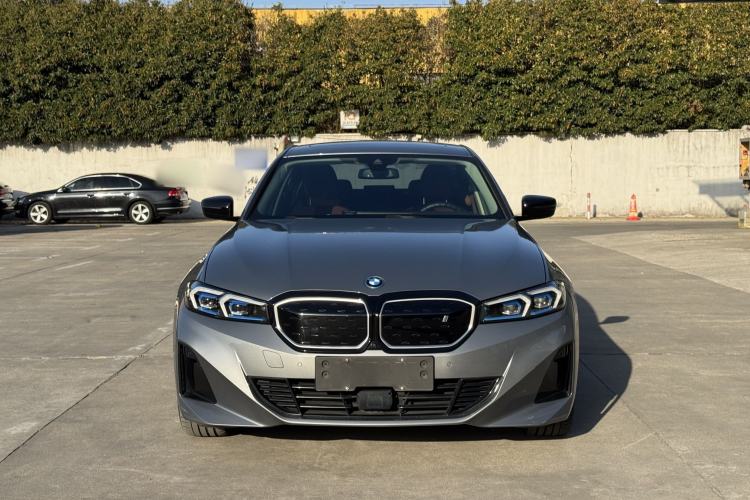 Used BMW i3 2023 eDrive 40 L Midnight Sports Package
