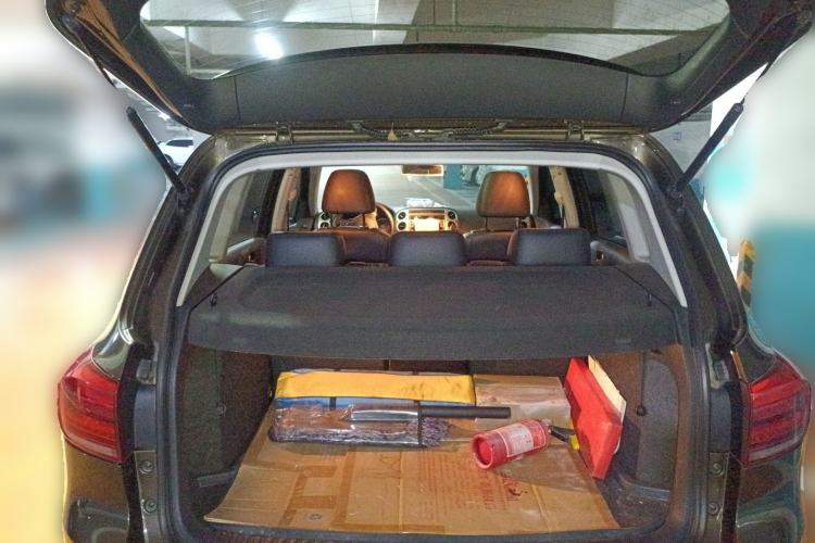 Used Volkswagen Tiguan L 2015 2.0 TSI Automatic All-Wheel Drive Luxury Edition