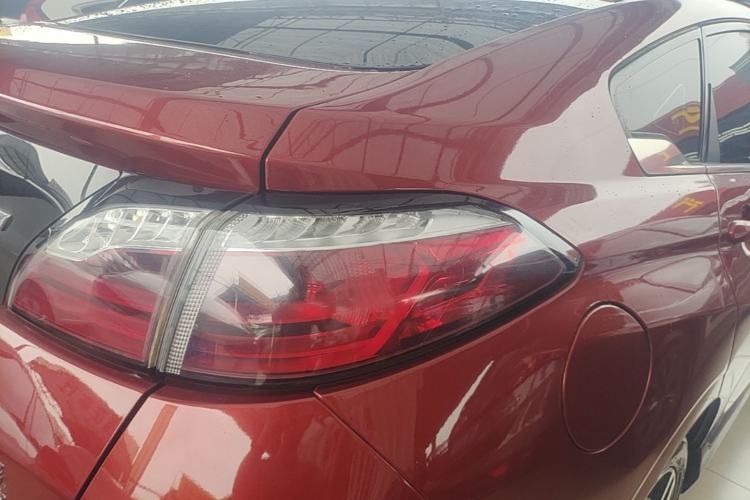 Used Venucia T90 2017 2.0L CVT Smart Edition
