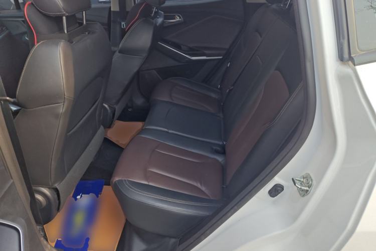 Used CHANGAN CS15 2019 1.5L Manual Entry-Level Version China VI Standard Left Rear Seat