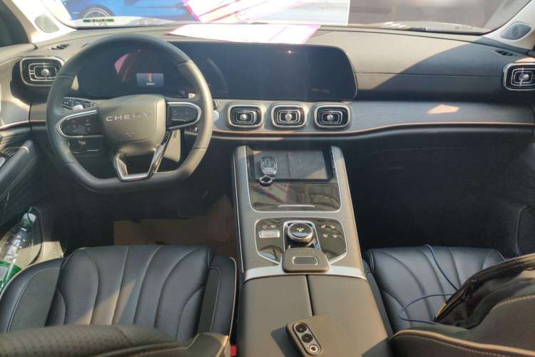 Used Chery Tiggo 9 2023 2.0T Dual-Clutch Two-Wheel Drive Leading Edition 5 Seats
