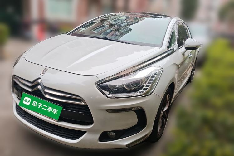 Used DS 5 2014 1.6T Luxury Edition THP160