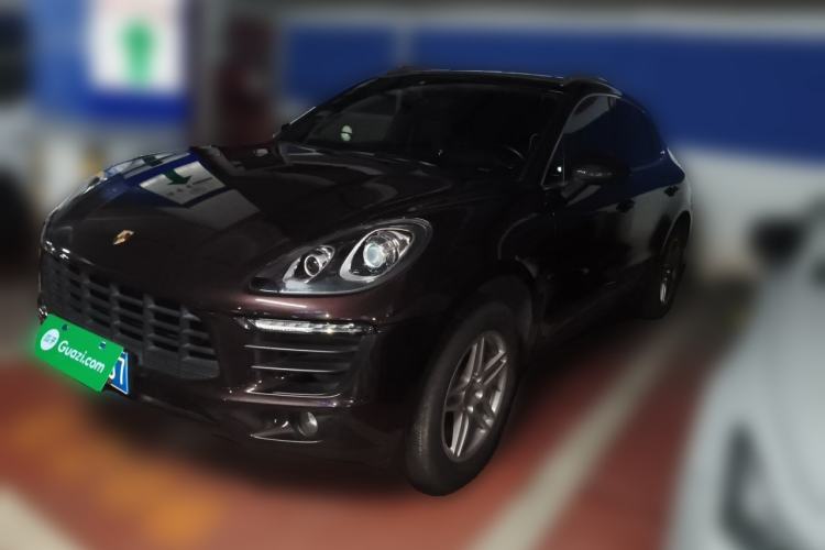 Used Porsche Macan 2017 Macan 2.0T Front Left 45 Deg